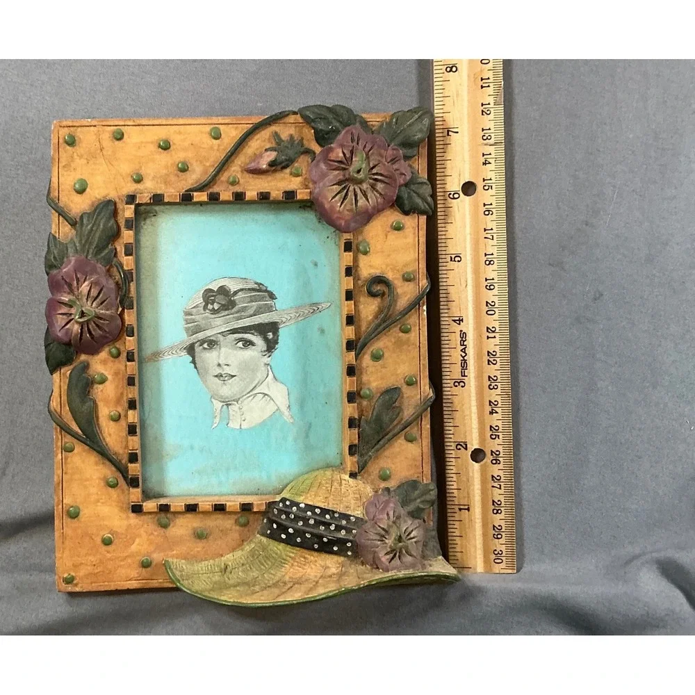 Vintage Victorian Style Resin Picture Frame Floral Sun Hat Polka Dot 8x6.5